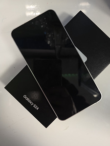 Samsung Galaxy S24 256Gb Silver (2 foto / 4)
