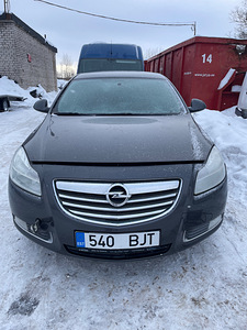 OPEL INSIGNIA 2,0D 96KWT, VARUOSAD (1 foto / 9)
