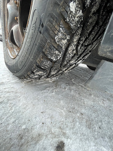 OPEL INSIGNIA 2,0D 96KWT, VARUOSAD (3 foto / 9)