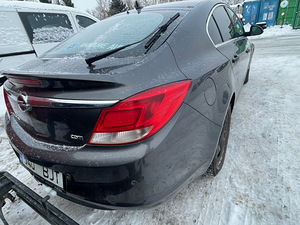 OPEL INSIGNIA 2,0D 96KWT, VARUOSAD (5 foto / 9)