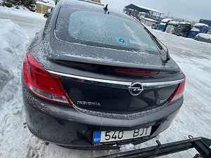 OPEL INSIGNIA 2,0D 96KWT, VARUOSAD (6 foto / 9)