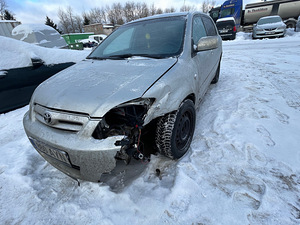 TOYOTA COROLLA 1,4 D4D 66 КВт, ЗАПЧАСТИ (2 фото из 10)