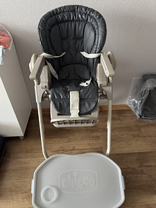 Стульчик для кормления Chicco (5 фото из 7)