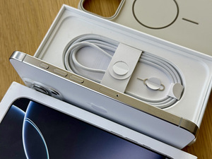 Apple iPhone 16 Pro Max White 256GB uueväärne! Aku 94% (2 foto / 8)