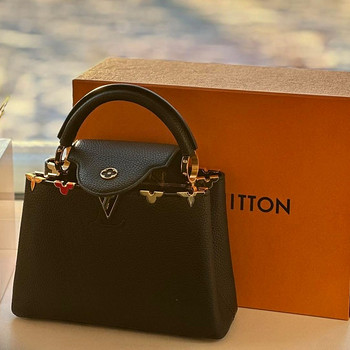 Икона стиля — Louis Vuitton Capucines BB (Black)