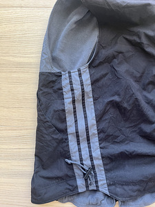 Двусторонний жилет Adidas (4 фото из 10)