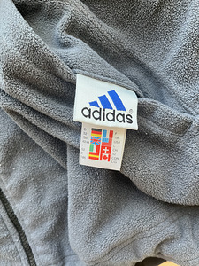 Двусторонний жилет Adidas (9 фото из 10)