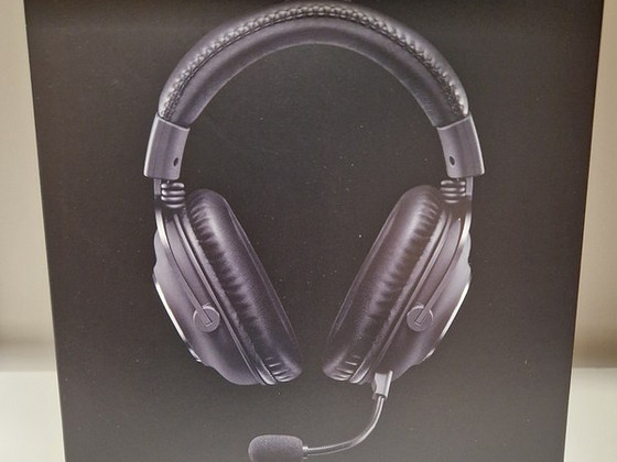Наушники Logitech Pro