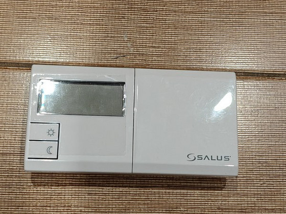 Термостат Salus