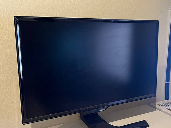 Samsung 24' S24E390HL