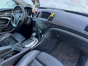 Opel insignia (8 foto / 8)