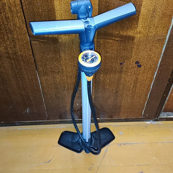 Немецкий насос для велосипеда (SKS Airworx 10.0)