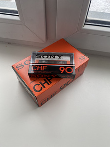 Sony CHF 90 (2 foto / 3)