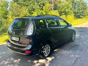 Mazda 5 (4 foto / 6)