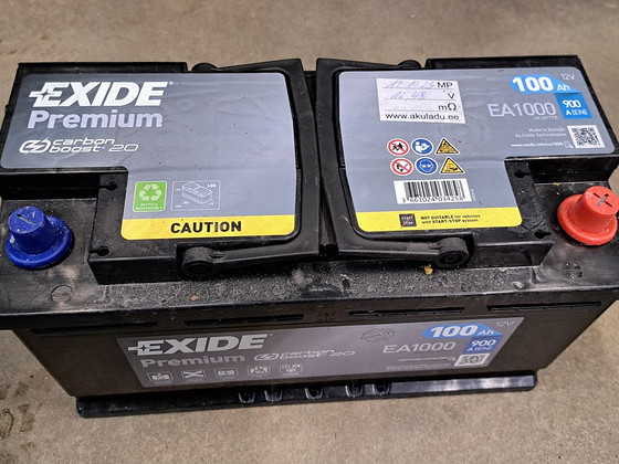 Продается автомобильный аккумулятор Exide Premium 100Ah 900A