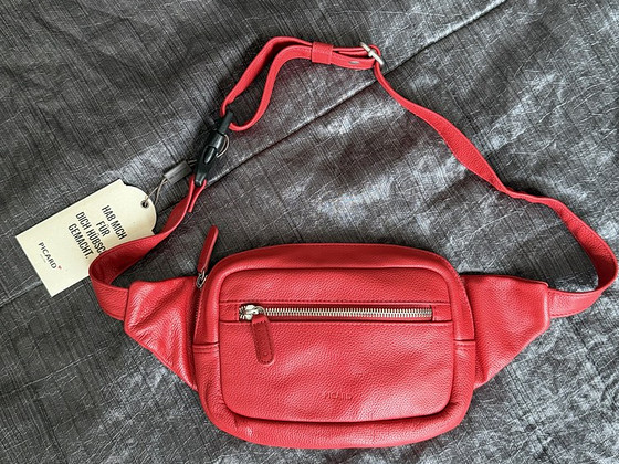Picard nahast vöökott / crossbody, uus sildiga