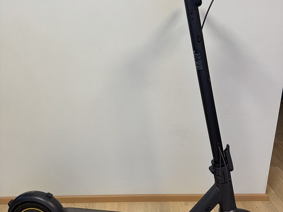 Электрический самокат Ninebot G30 Max