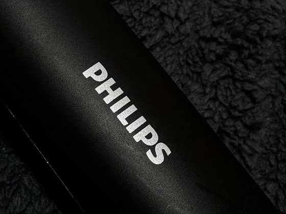Müüakse juuksesirgendaja Philips Essential BHS376