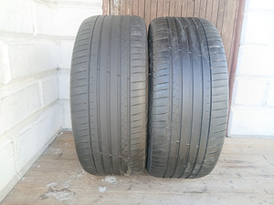 285/45/22 Michelin Pilot Sport 4 SUV (2 фото из 3)