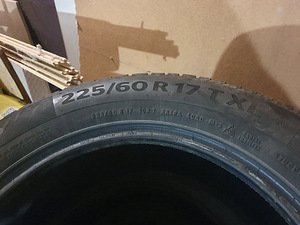 Зимняя резина 225/60 R17 (3 фото из 5)