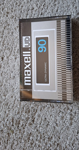 BASF SUPER CHROME 1983 MAXELL UD (3 фото из 4)