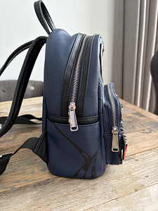 Marvel Loungefly Venom Mini Backpack seljakott (6 foto / 10)