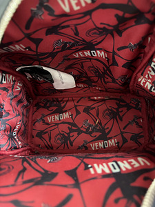 Marvel Loungefly Venom Mini Backpack seljakott (8 foto / 10)