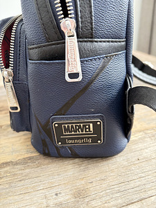 Marvel Loungefly Venom Mini Backpack seljakott (10 foto / 10)