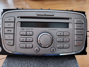 Автомедиа Ford Mondeo 2010 (1 фото из 3)