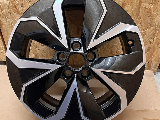 Üksik Škoda Scala/Kamiq valuvelg 16" UUS
