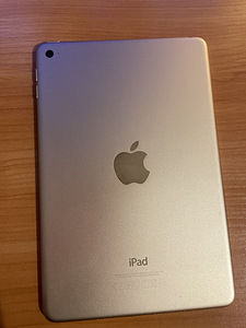 iPad mini 4 (2 foto / 2)