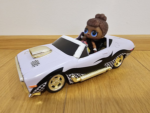 L.o.l. surprise auto koos nukuga (3 foto / 4)