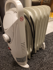 Vaike Õliradiaator (1 foto / 2)