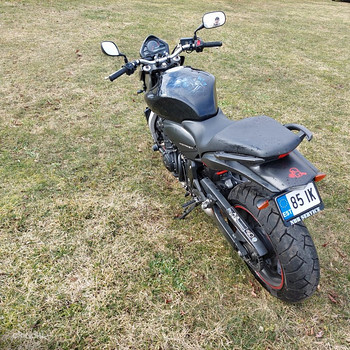 Müüa honda hornet