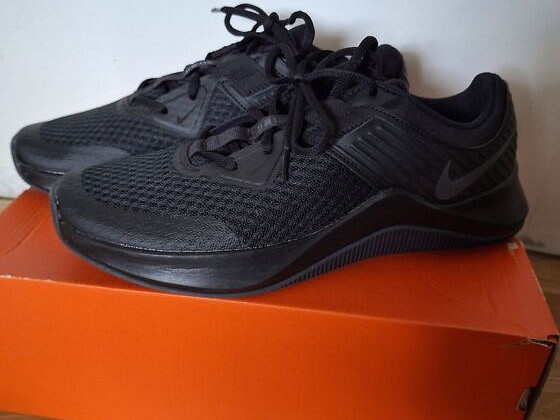 Кроссовки Nike размер 43