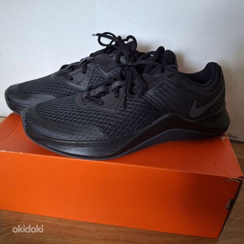 Кроссовки Nike размер 43