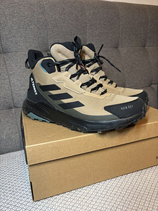 Adidas terrex (1 foto / 4)