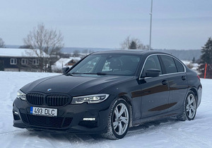BMW 330I (1 фото из 14)