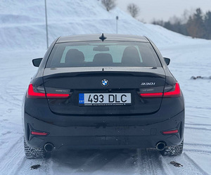 BMW 330I (7 фото из 14)