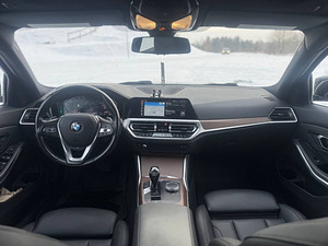 BMW 330I (9 фото из 14)