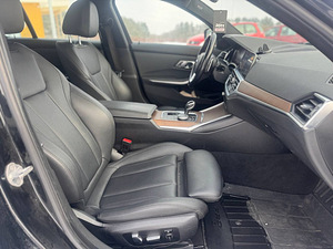 BMW 330I (10 фото из 14)
