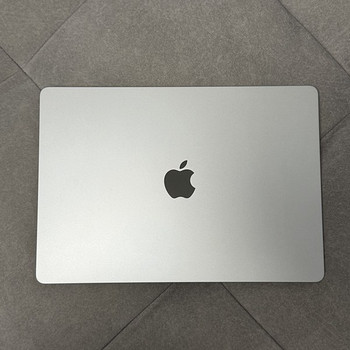 MacBook Air 15,3" Apple M3 (2024) / 8GB / 512GB / Starlight