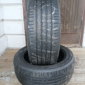 215/45/16 Kumho Ecsta