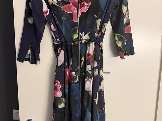 Платье Ted Baker