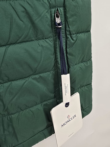 Moncler Barthe пуховый жилет размер 2, оригинал (5 фото из 6)