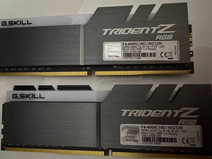 G.Skill Trident Z DDR4 16GB (2x8GB) 4000MHz CL18 (1 foto / 2)