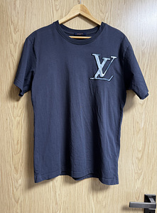 Мужская футболка Louis Vuitton (2 фото из 3)