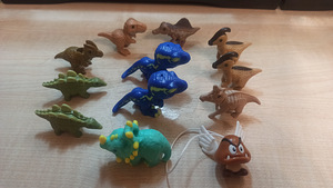 Kinder Jurassic World (3 фото из 4)