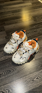 Balenciaga track (4 foto / 5)