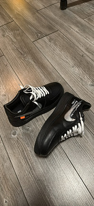 Off white x nike air force (2 фото из 3)